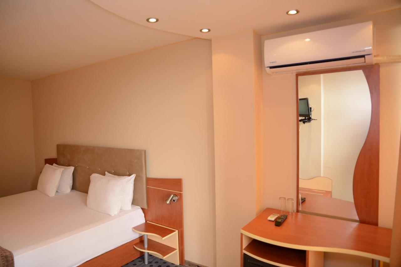 Bona Vita Hotel Golden Sands Eksteriør billede