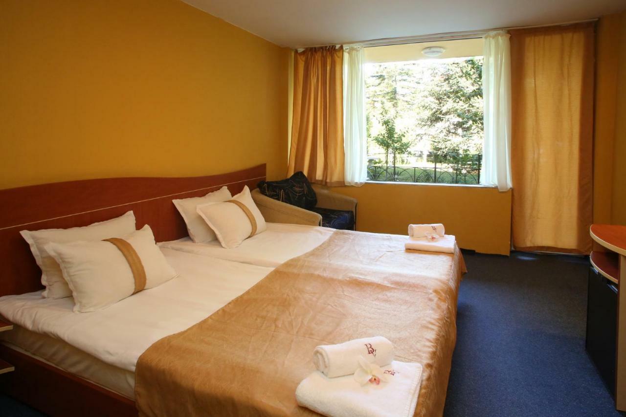 Bona Vita Hotel Golden Sands Eksteriør billede